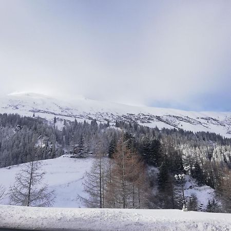 Les Nis Bourg-Saint-Pierre Exterior foto