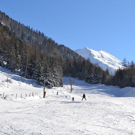 Les Nis Bourg-Saint-Pierre Exterior foto