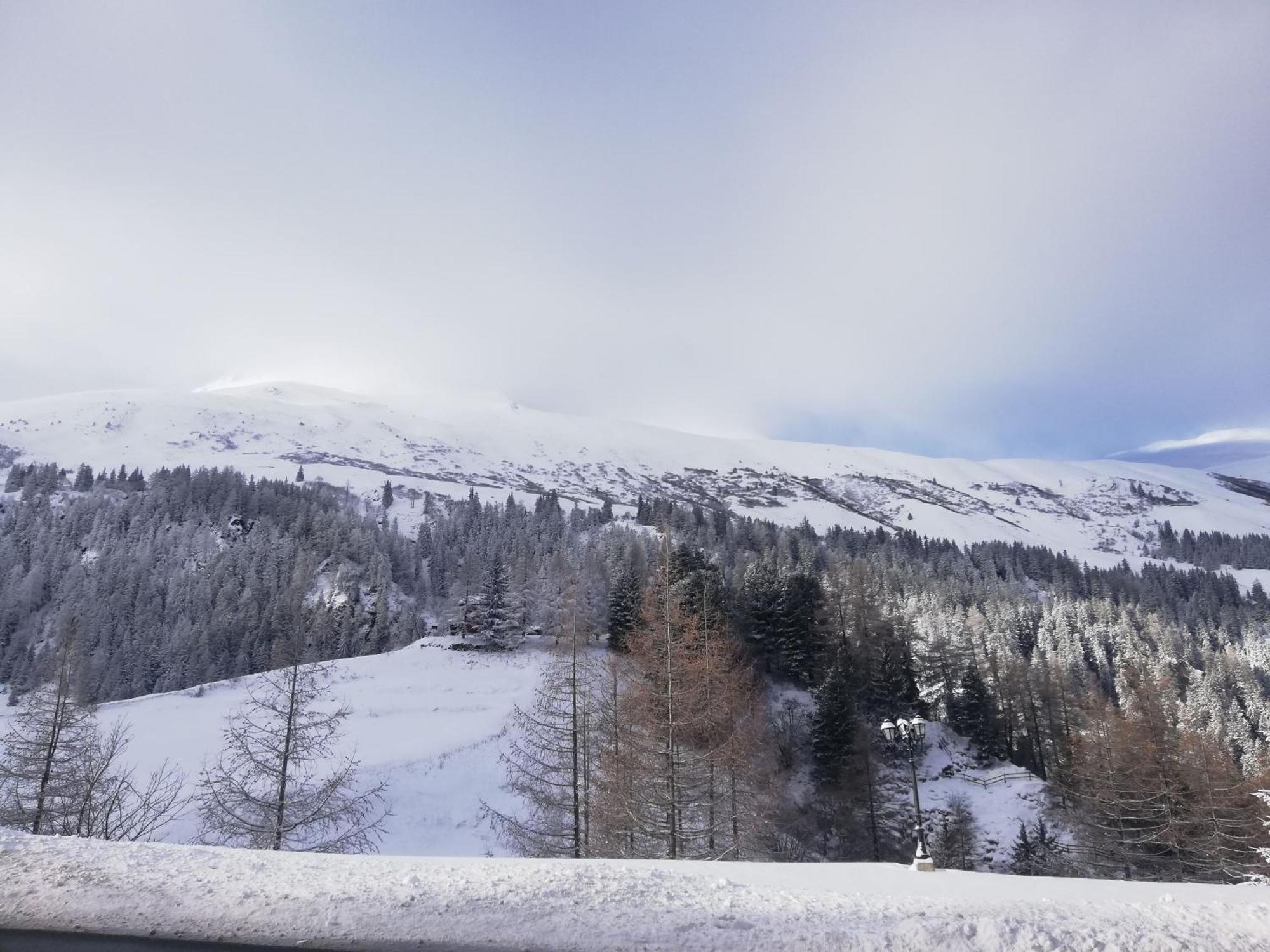 Les Nis Bourg-Saint-Pierre Exterior foto